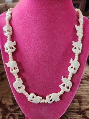 Carved Elephant Bone-White Bead Necklace